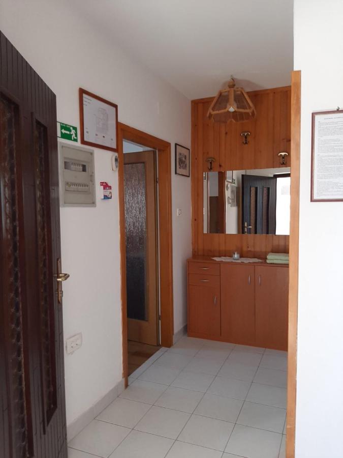 Apartments Grozdana Crikvenica Buitenkant foto
